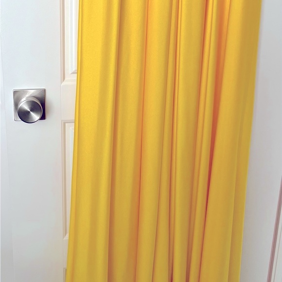 Long, trailing Prom Dress - Picture 7 of 8